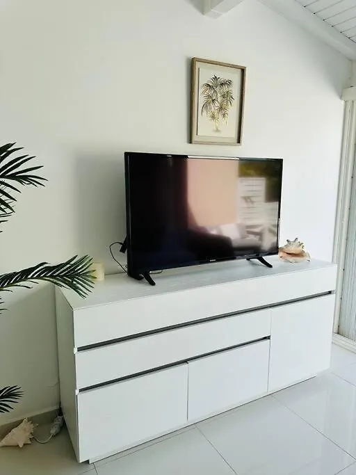 Palm & Sea, 1 Chambre Sur La Plage, Nettle Bay Beach Club Baie Nettle Vakantiehuis